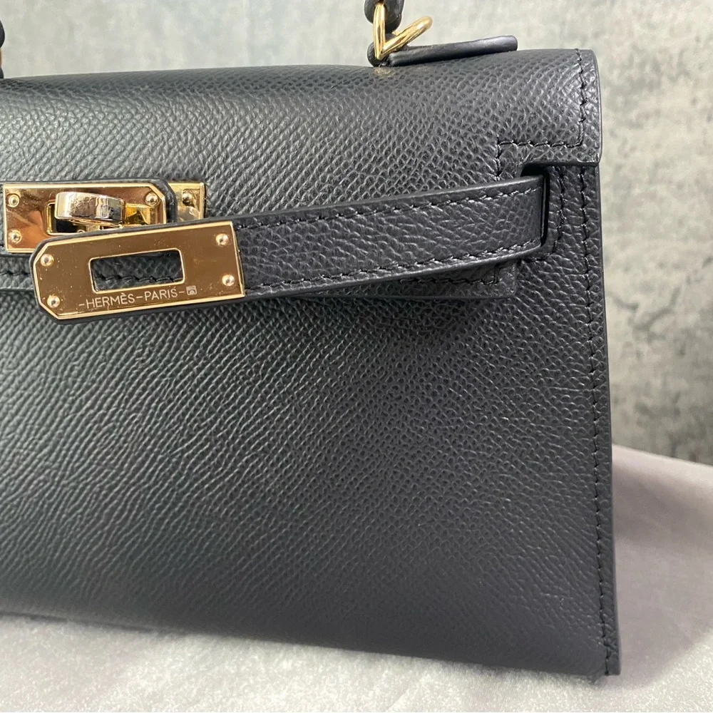 Hermès Mini Kelly (20cm) in black Epsom leather - Picture 6 of 16